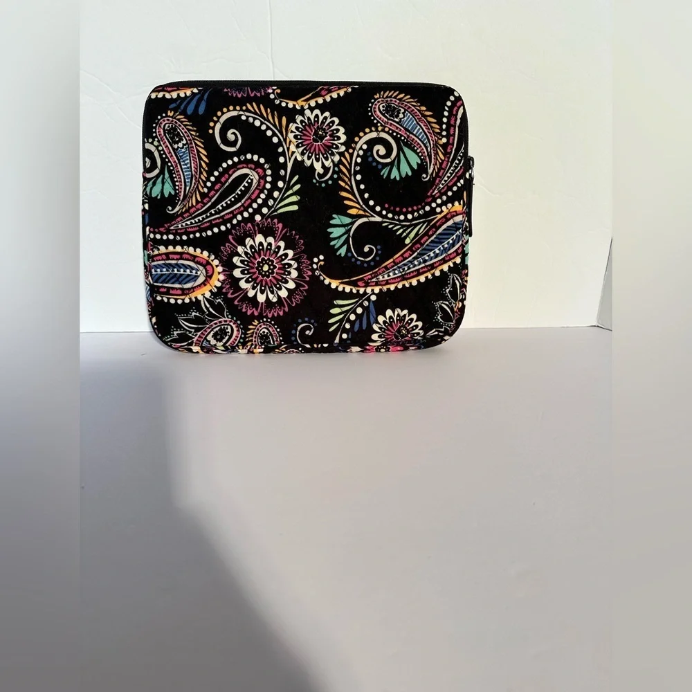 Vera Bradley Quilted Cotton Zip Laptop Tablet Sleeve Bandana Swirl 10” x 8.5”